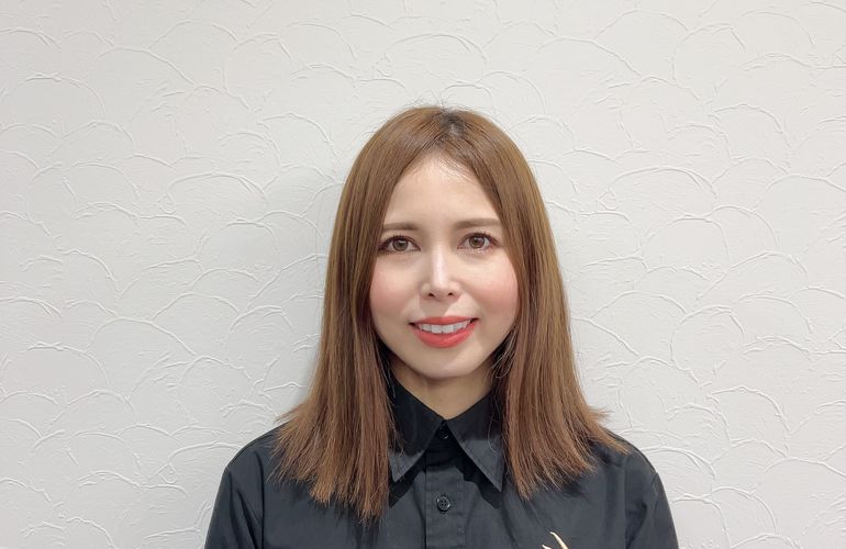 たにいし ともみ