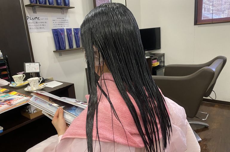 リケラ塗った髪の毛